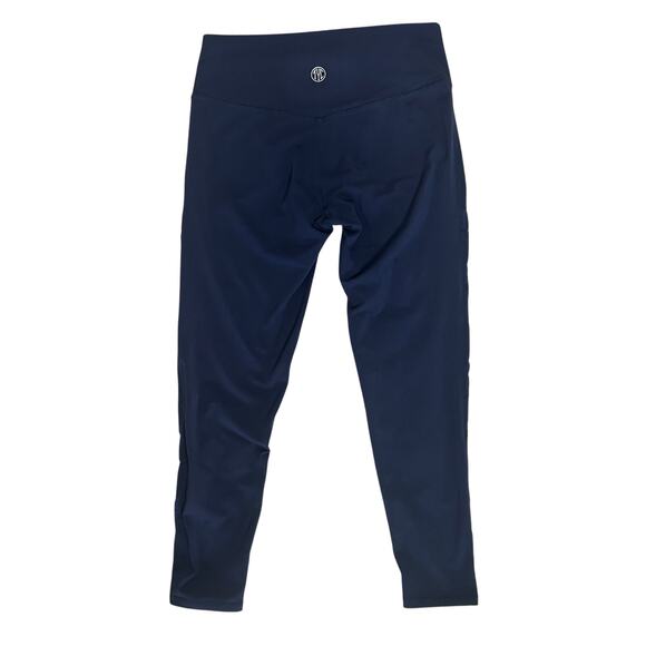 TYC Till You Collapse Navy Blue
Leggings Active Sz XL Front
Mesh Cutout Design - Picture 2 of 9